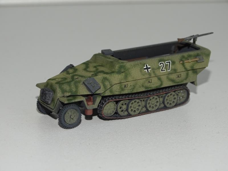 h)Sd.Kfz.251/2 Ausf.D 81mmGW