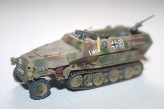 b) Sd.Kfz.251/2 Ausf.C
